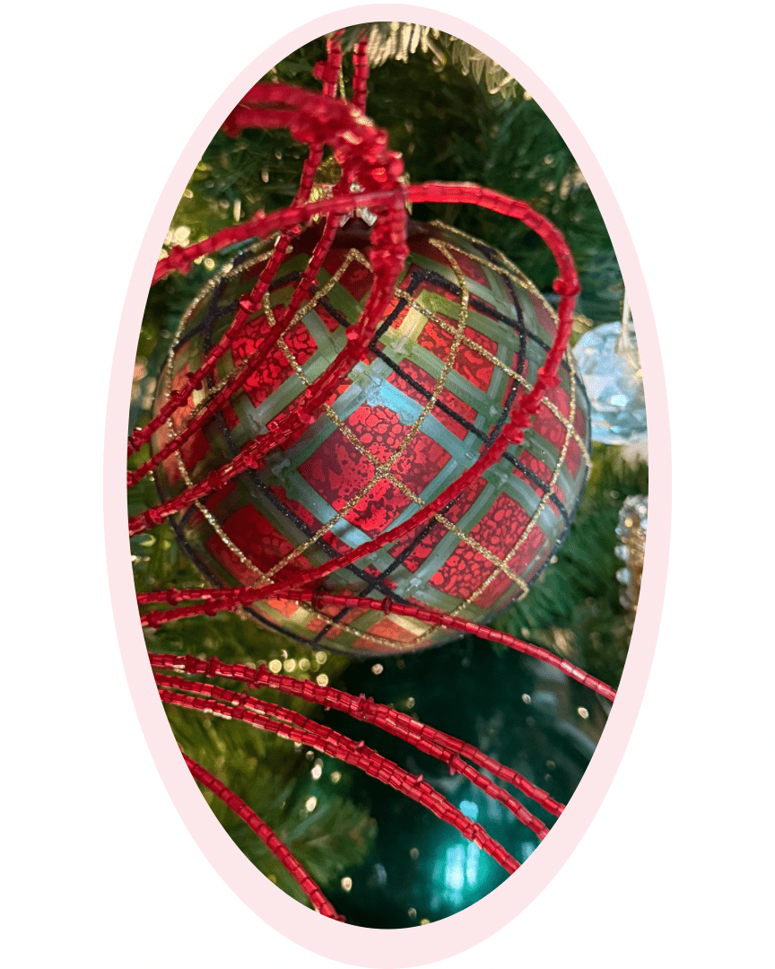 Holly Jolly Christmas - Sassy Inspiration