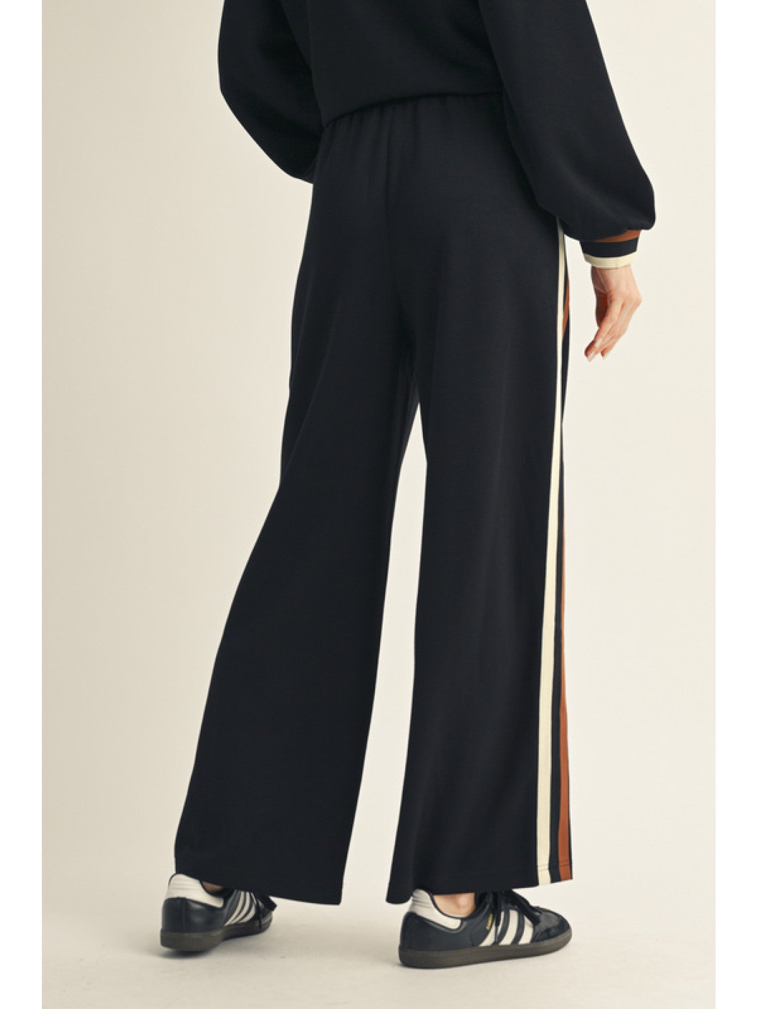 Solid Sweatpants w/ Contrast Trim - Sassy Inspiration