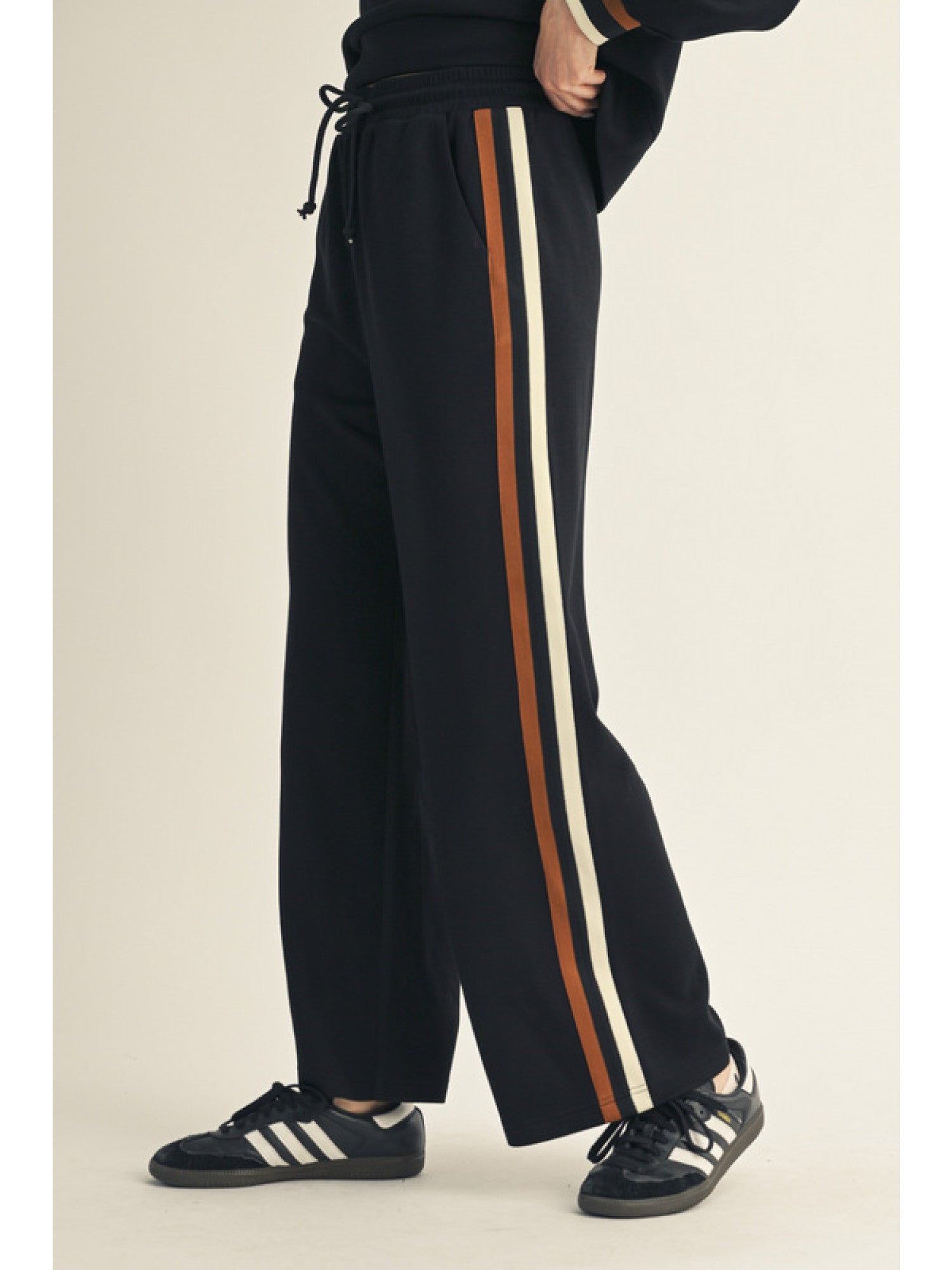 Solid Sweatpants w/ Contrast Trim - Sassy Inspiration