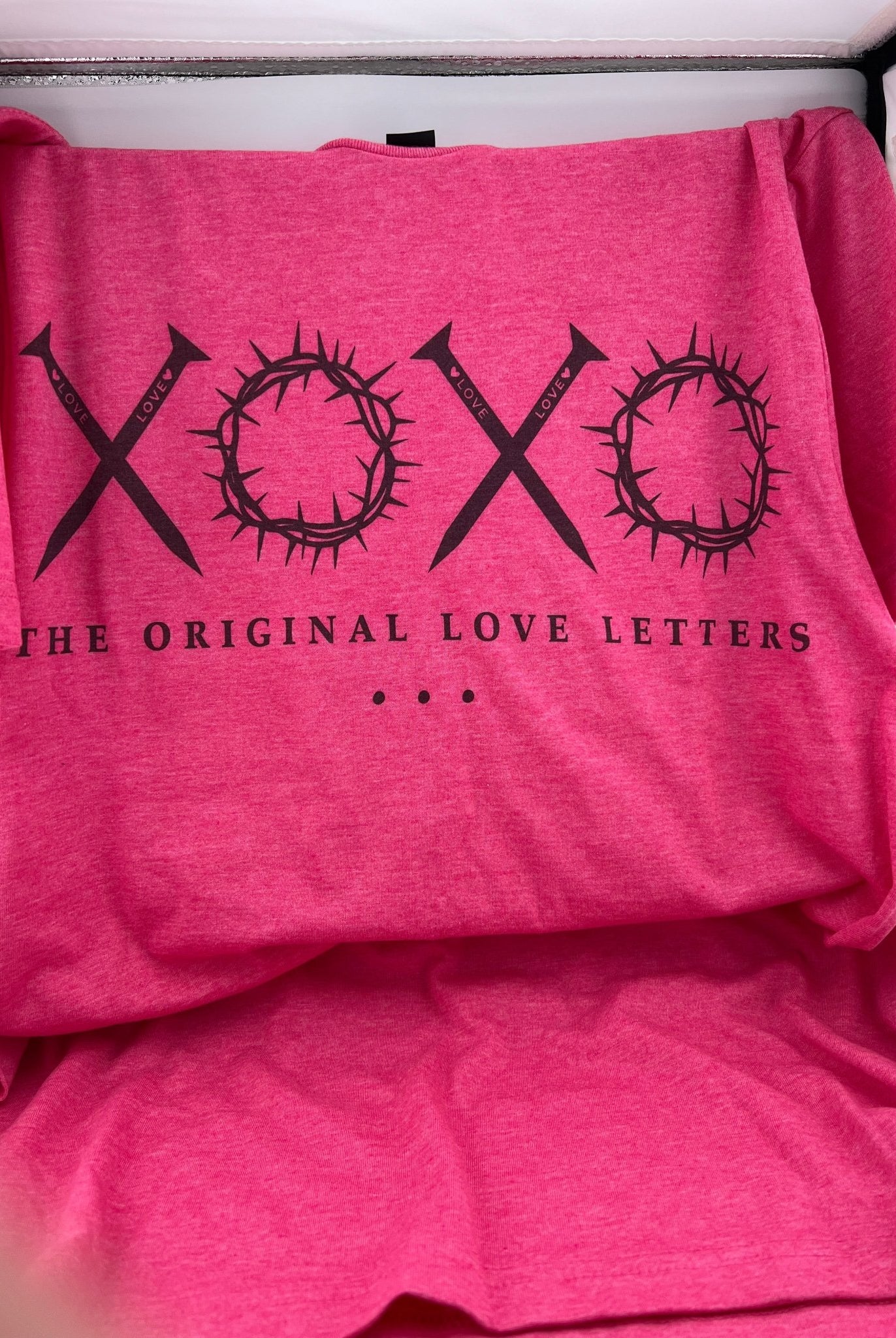 XOXO short sleeve tshirt - Sassy Inspiration