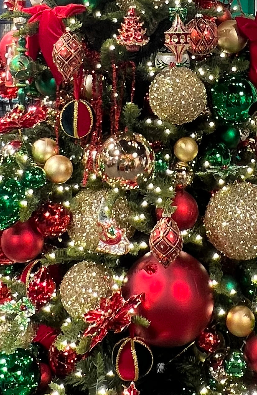 Holly Jolly Christmas - Sassy Inspiration