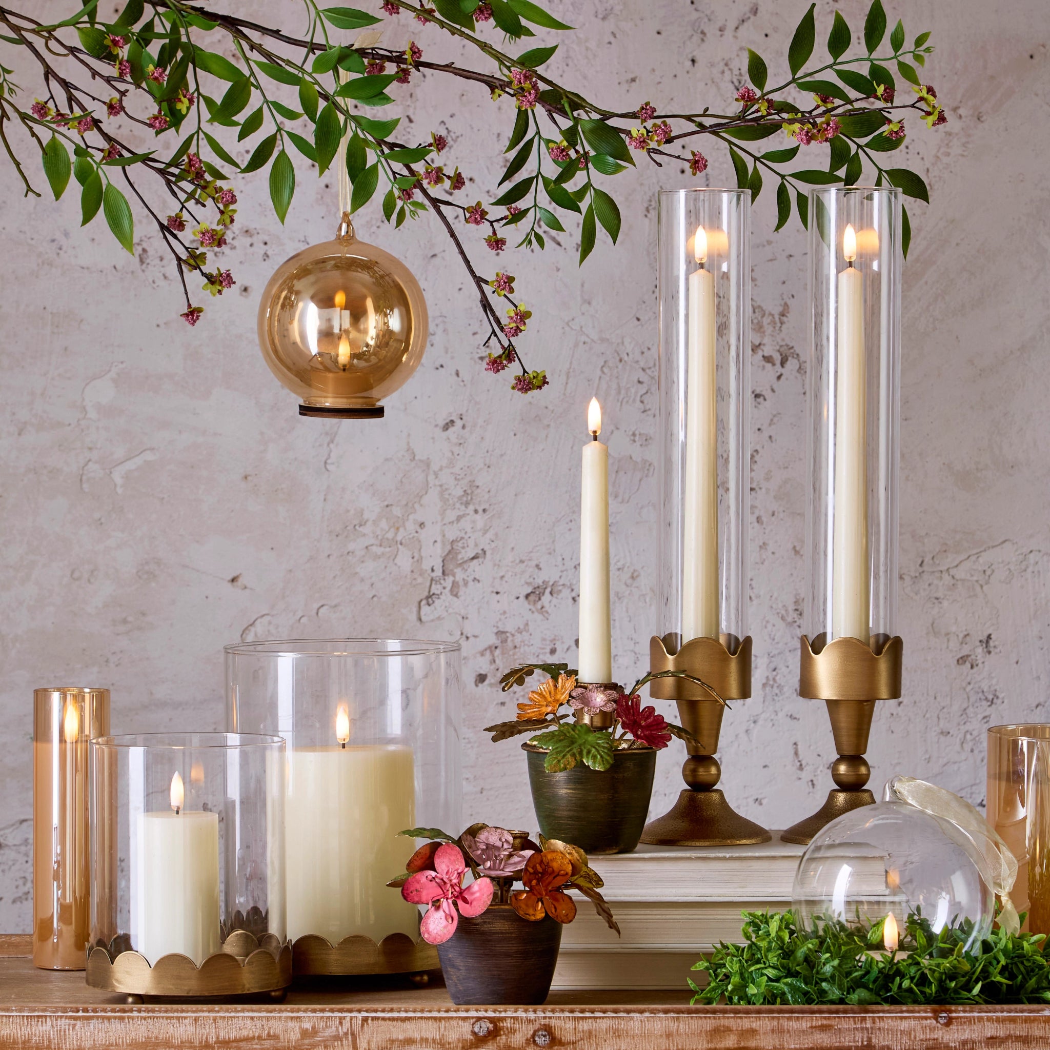 5.5" Clear Ornament with Ivory Tealight - Sassy Inspiration