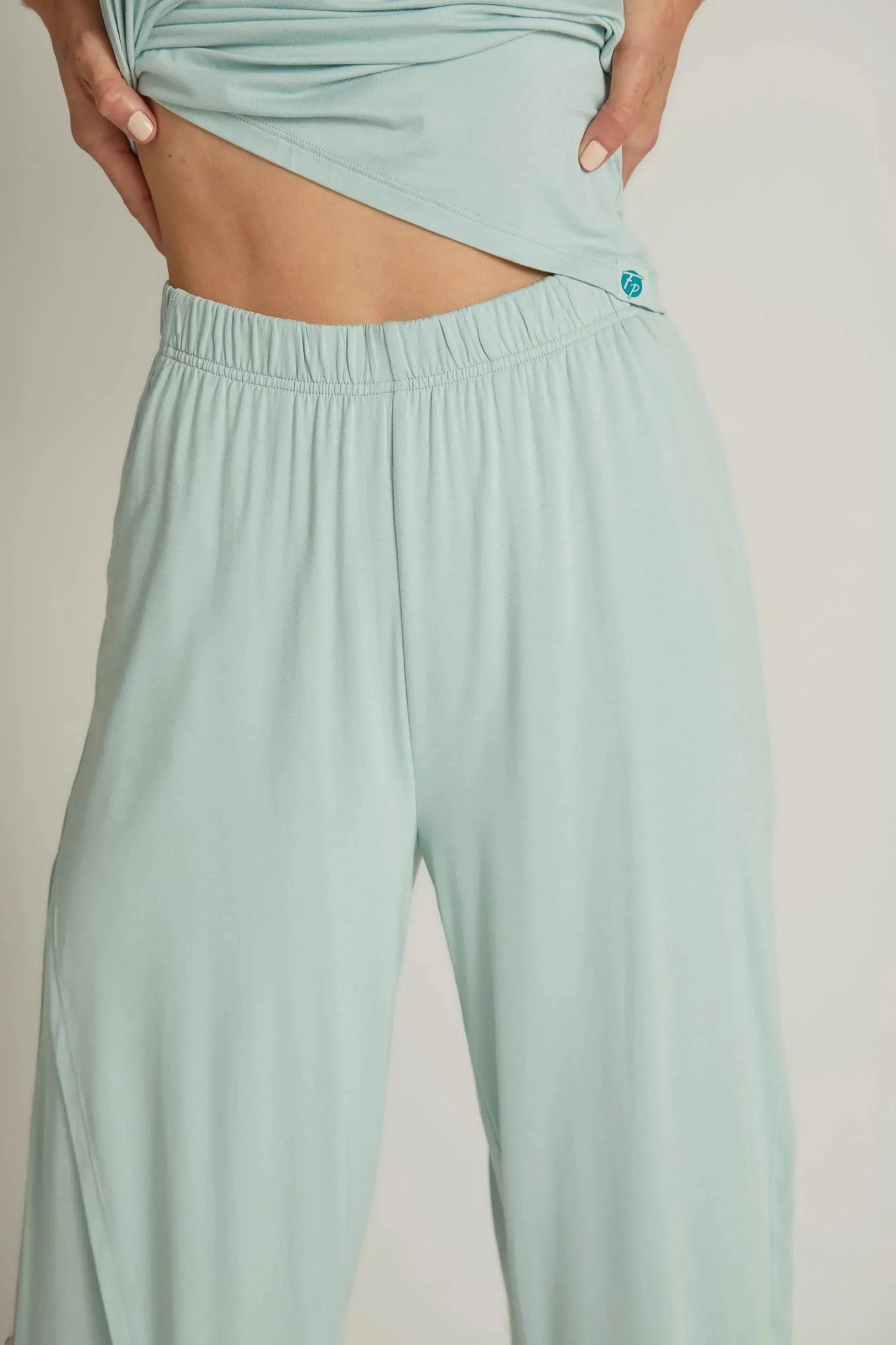 Bamboo Tulip Pant: Aqua - Sassy Inspiration