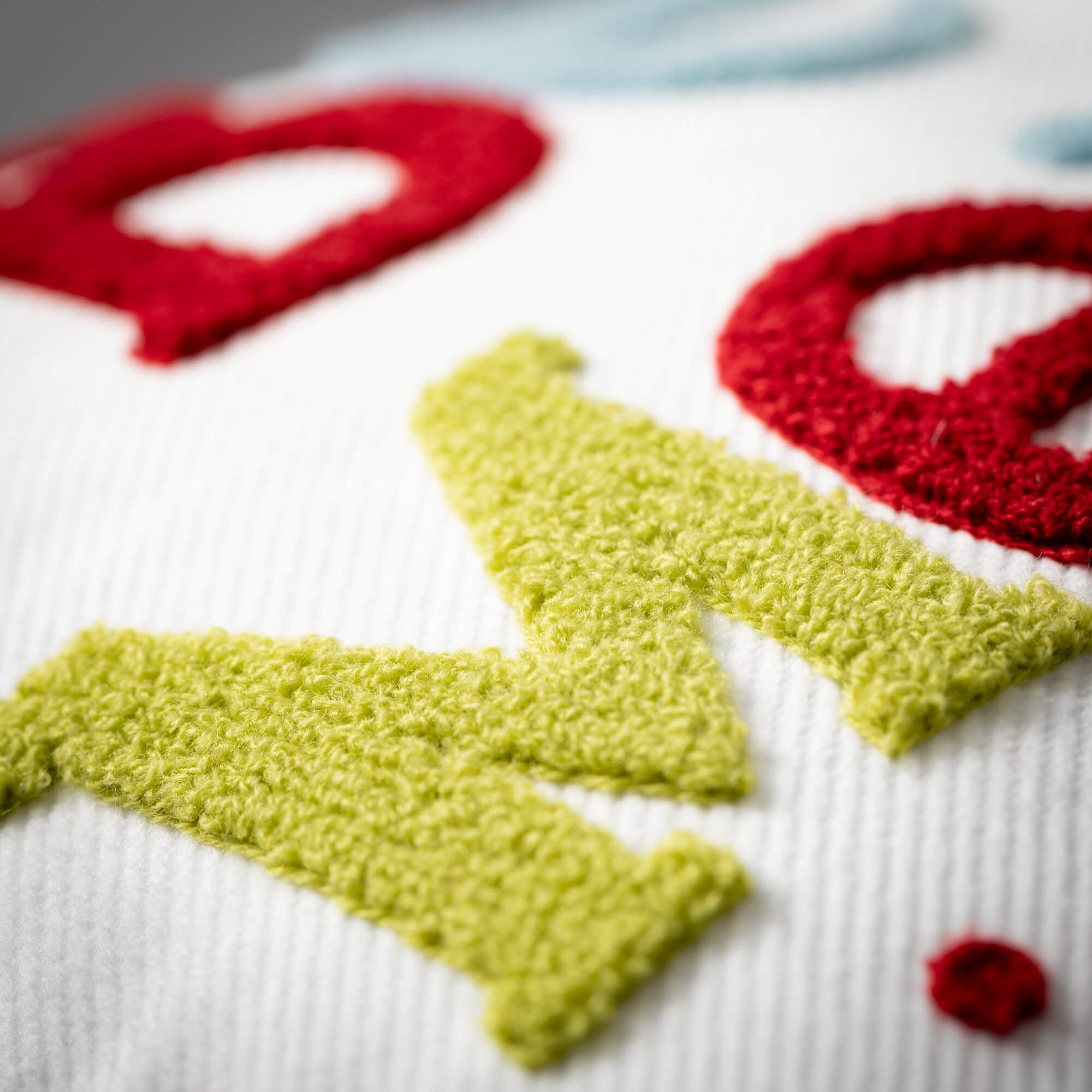 BE MERRY HOLIDAY TOSS PILLOW - Sassy Inspiration