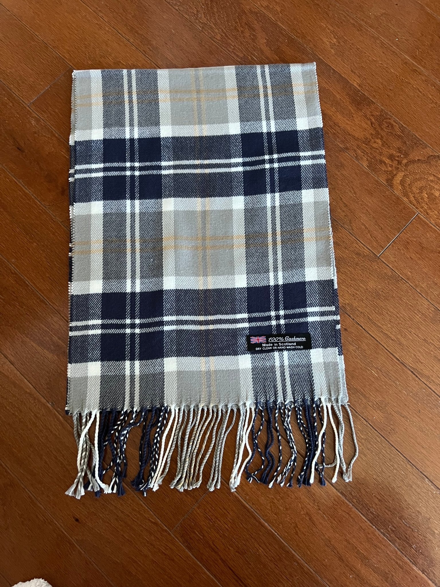 Cashmere Scarf - Sassy Inspiration