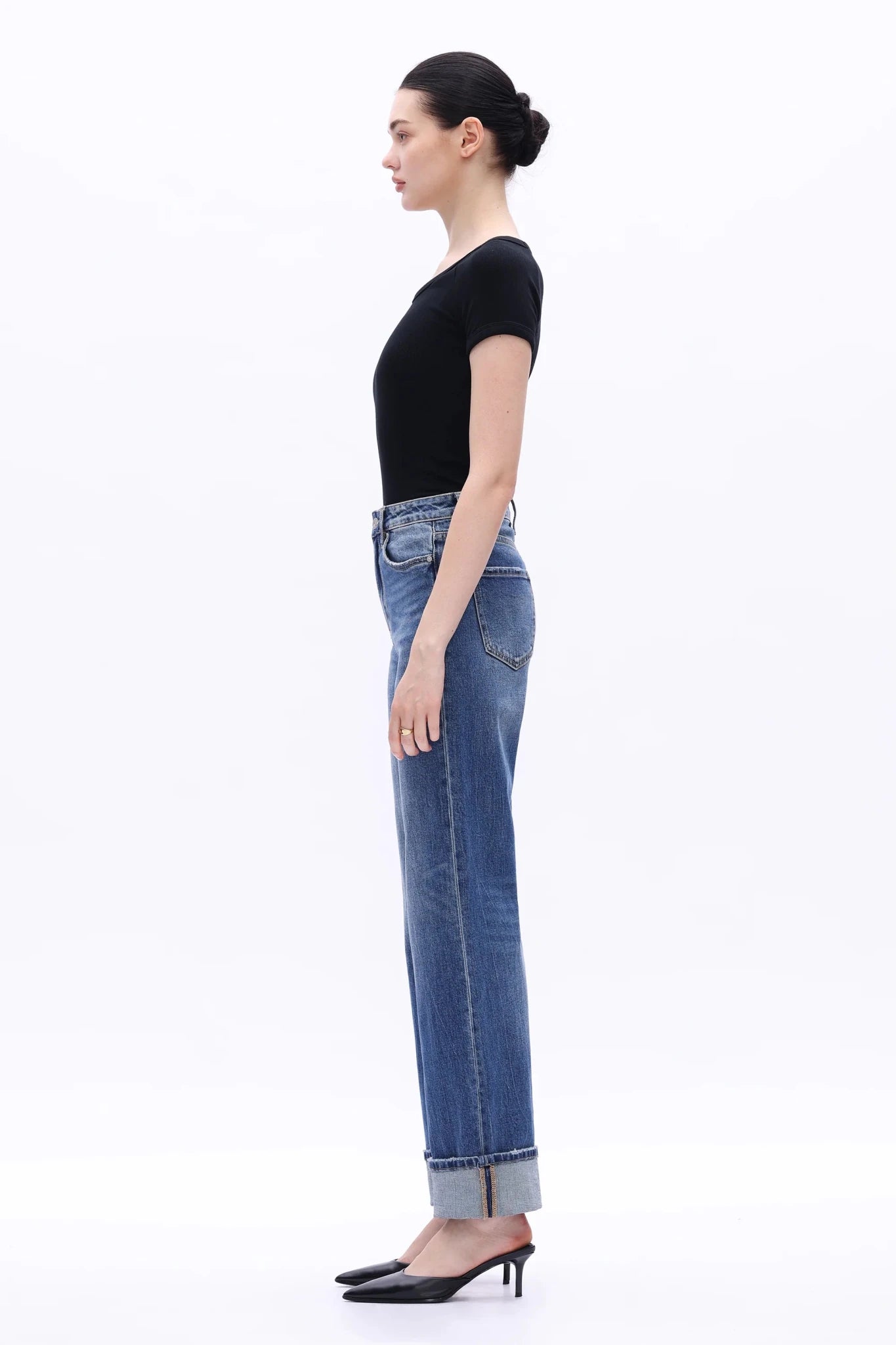 Classic High - Rise Straight Leg Jeans - Sassy Inspiration