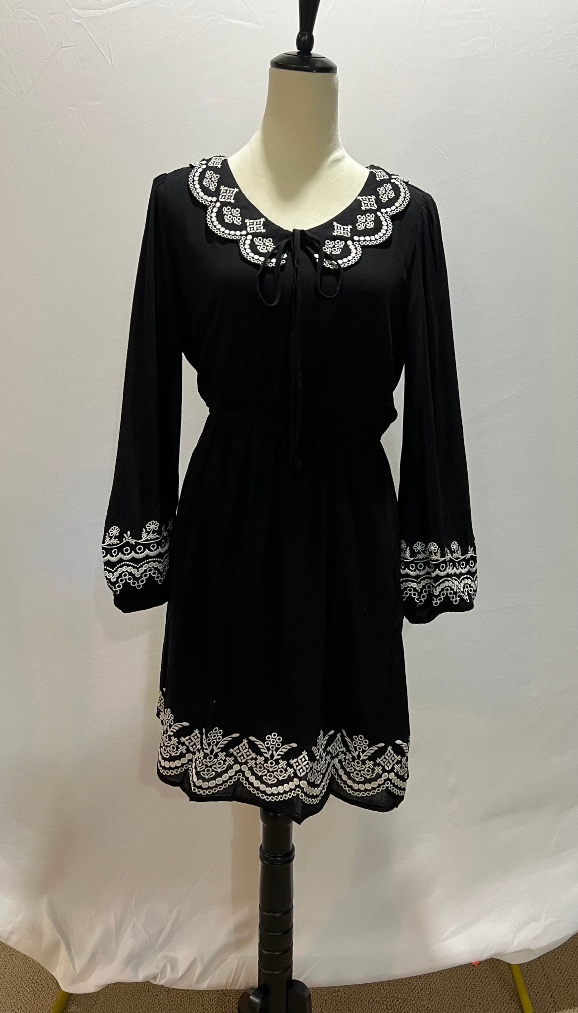 Embroidered Woven Dress - Sassy Inspiration