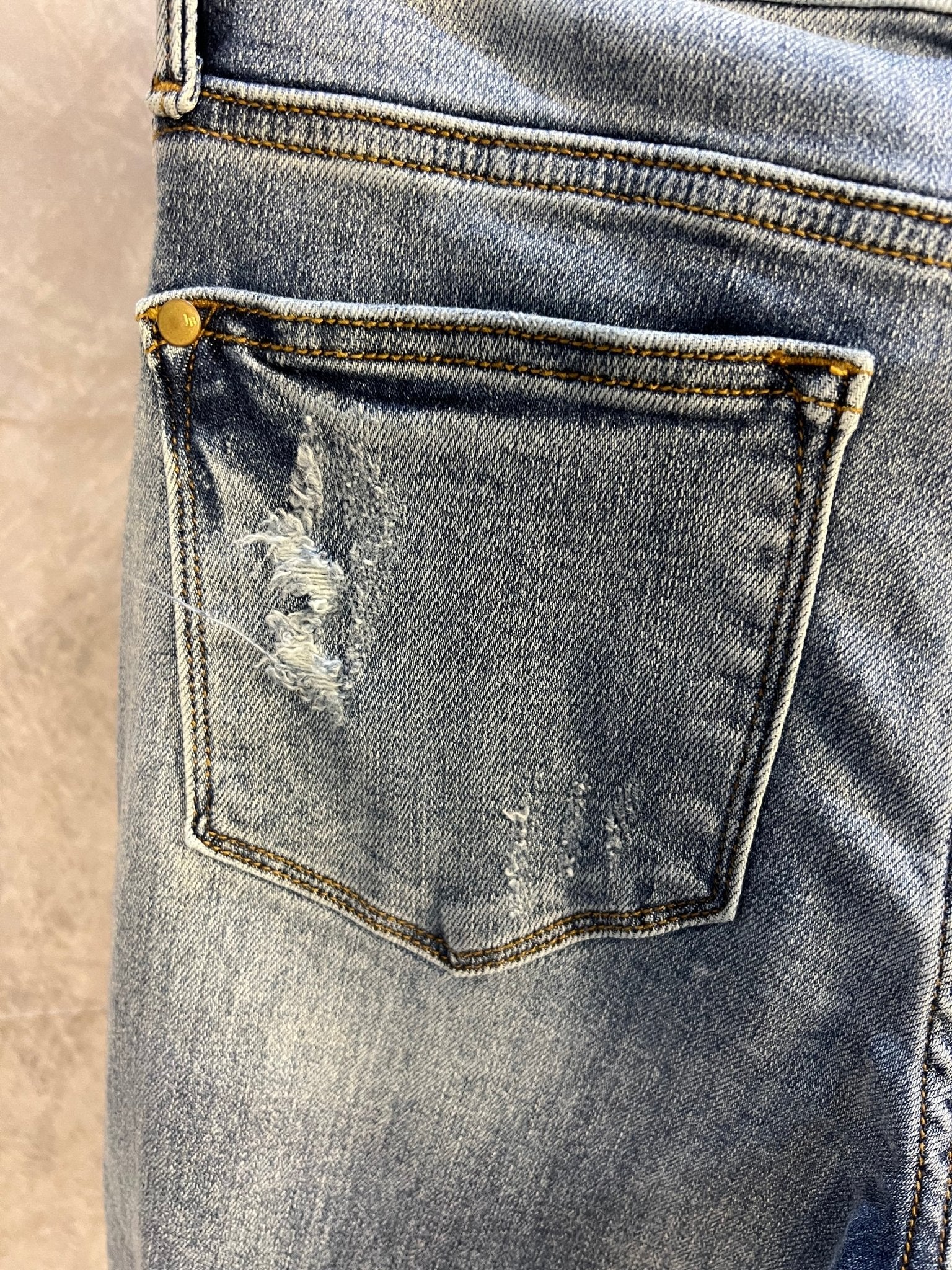 Judy Blue Mid - rise Yoke Cell Phone Pocket Dad Jean - Sassy Inspiration