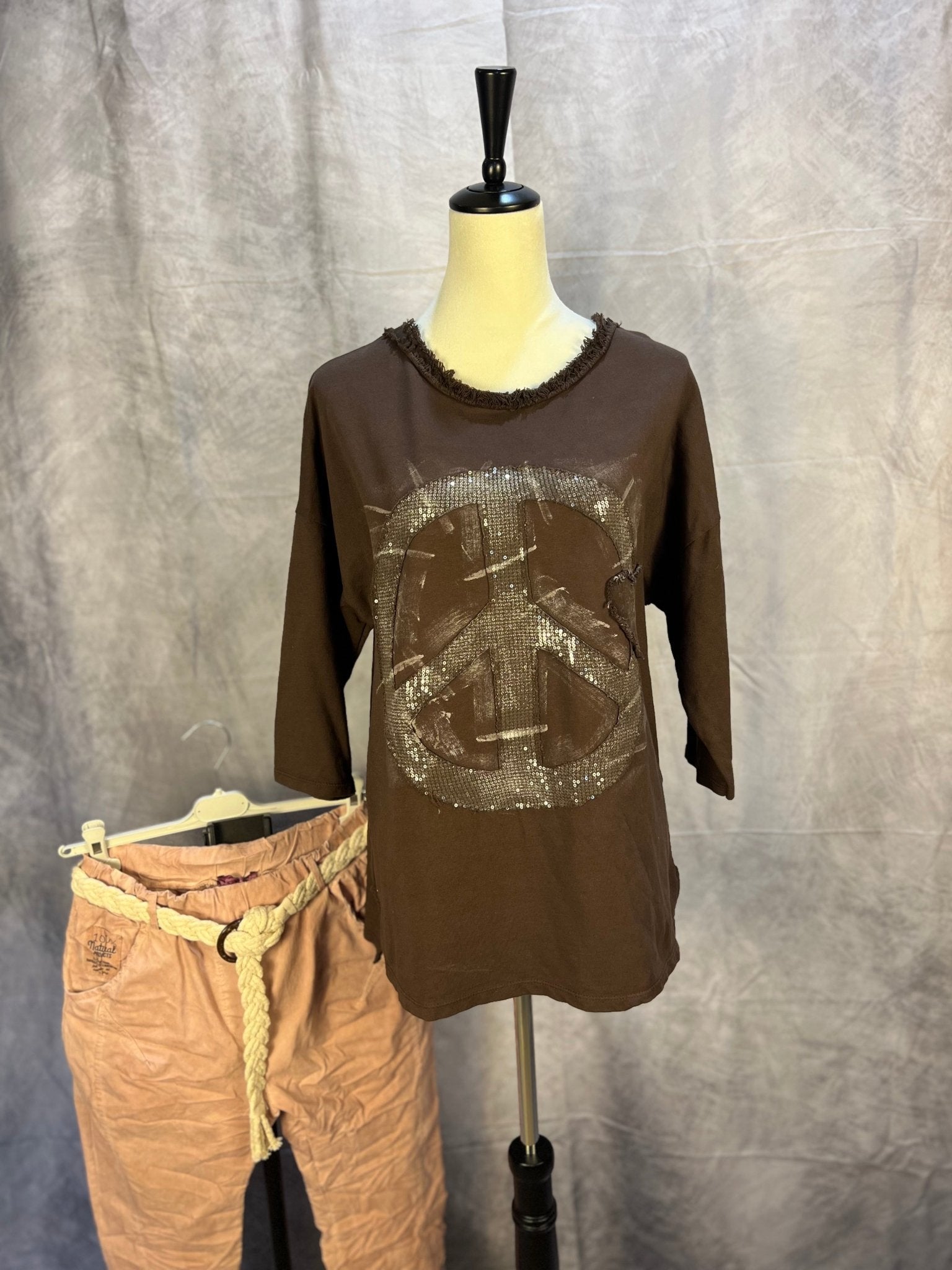 Peace Bling Top - Brown - Sassy Inspiration