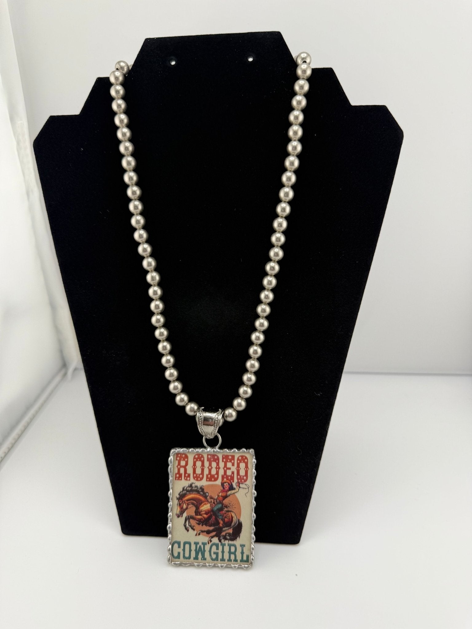 Rodeo Spirit Navajo Beaded Necklaces - Sassy Inspiration