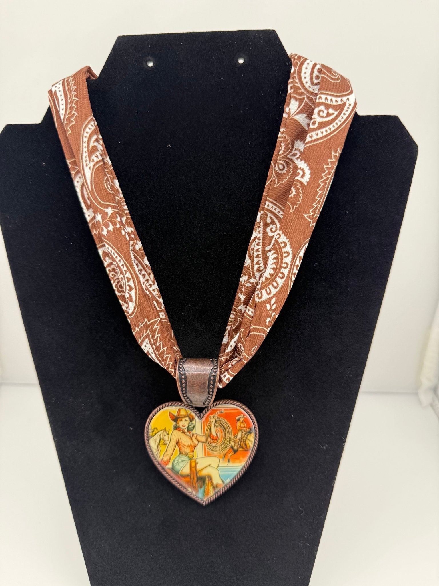 Rodeo Sweetheart Bandana Necklace - Sassy Inspiration