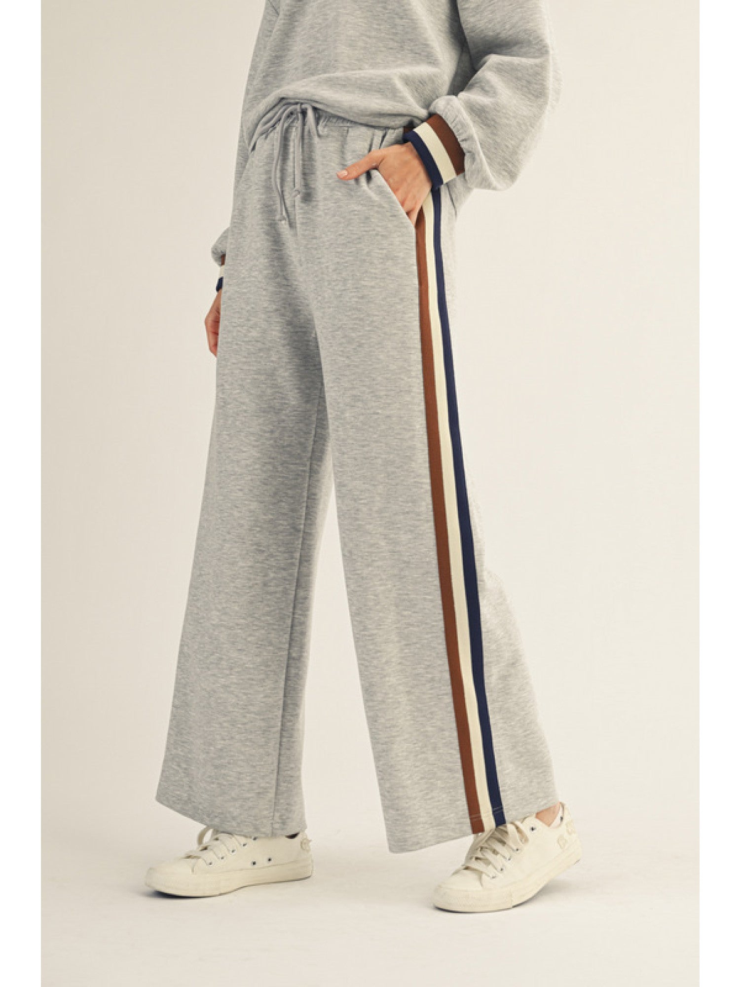 Solid Sweatpants w/ Contrast Trim - Sassy Inspiration