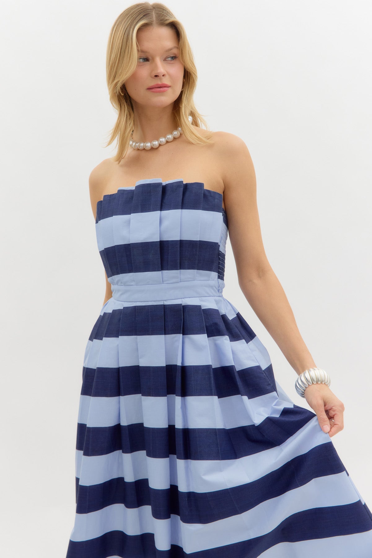 Stripe print strapless pleated midi dress - Sassy Inspiration