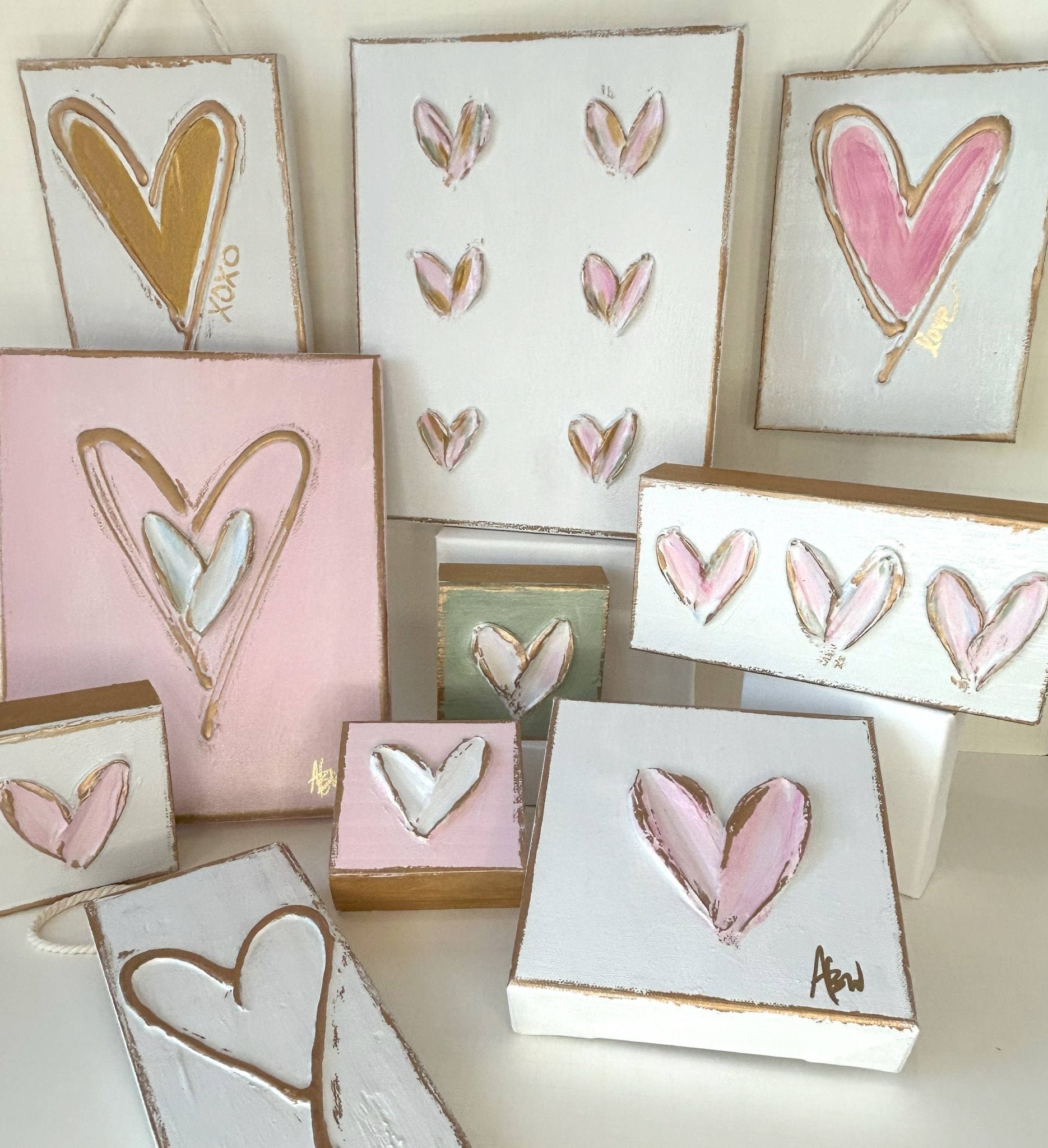 Textured hearts on canvas | valentine | pastel | xoxo | love - Sassy Inspiration
