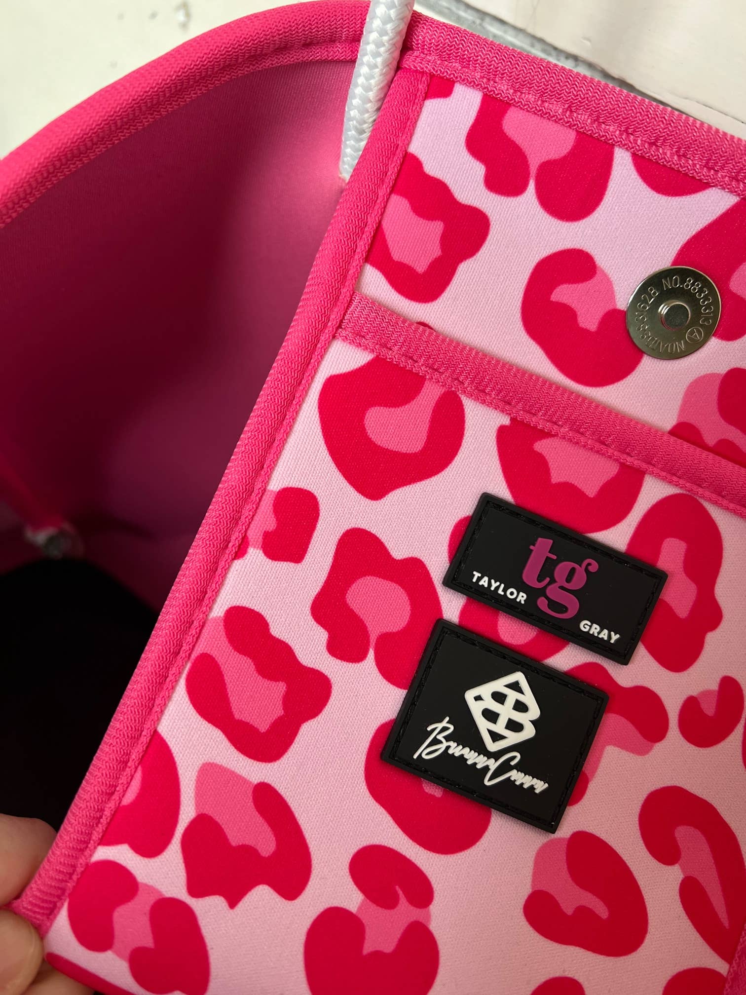 The Brianna Neoprene Tote - Sassy Inspiration